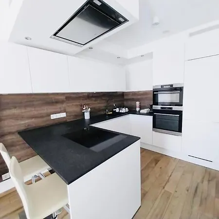 Appartement Luxury 2 Bedrooms With Parking&terrace - Cd5