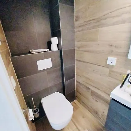 Appartement Luxury 2 Bedrooms With Parking&terrace - Cd5